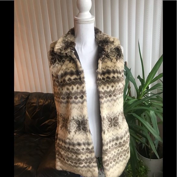 Roz&Ali faux fur vest - Picture 2 of 8